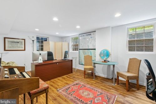 86 Castle Howard Ct, Princeton NJ 08540-4026 exterior