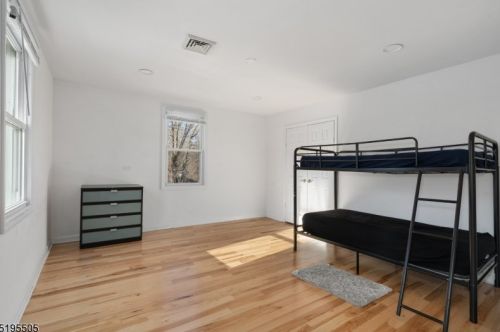 7 Berry Rd, Wantage NJ 07461-3009 exterior