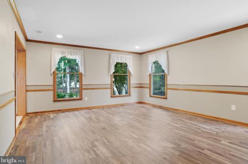 1 Madison Ct, Southampton NJ  08088-9046 exterior