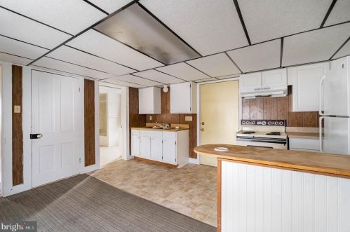 181 Cemetery St, Littlestown PA 17340-1507 exterior