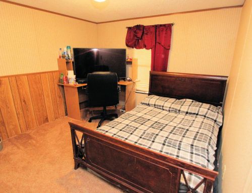 446 Courtland Ln, Meskegon MI 49442-2913 exterior