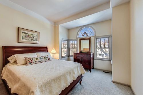 1133 Schubert Ave, Chicago IL 60614-1507 exterior