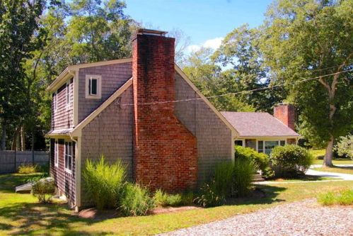 85 Oak Ridge Rd, Eastham, MA 02642-1572