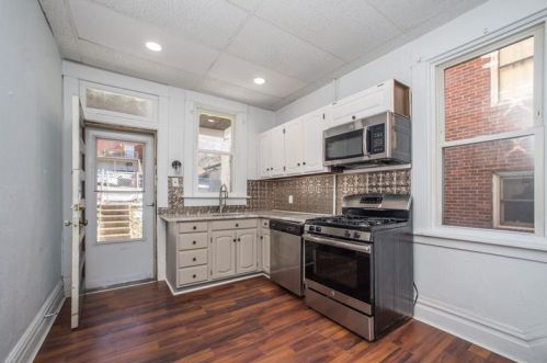 1413 Chelton Ave, Pittsburgh PA 15226-2323 exterior