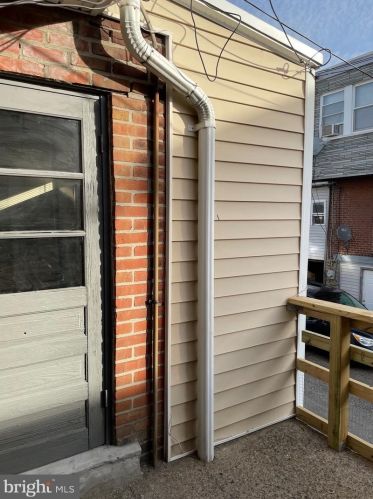 4029 Dungan St, Philadelphia PA 19124-5316 exterior