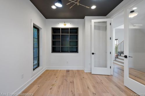 1605 Stanley Blvd, Bham MI 48009-4141 exterior