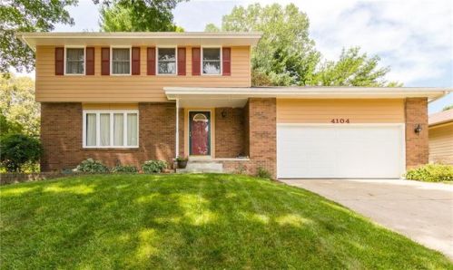 4104 80th St, Des Moines, IA 50322-2420