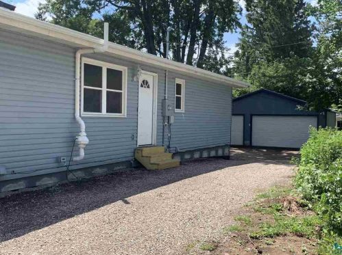 132 Winona St, Duluth MN 55803-1809 exterior