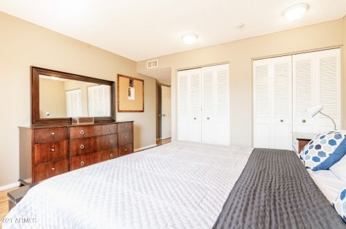 8216 32nd Ave, Phoenix AZ  85051-6022 exterior