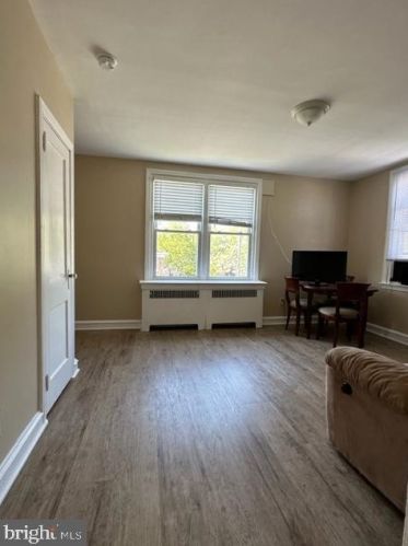 6265 Erdrick St, Philadelphia PA 19135-2602 exterior