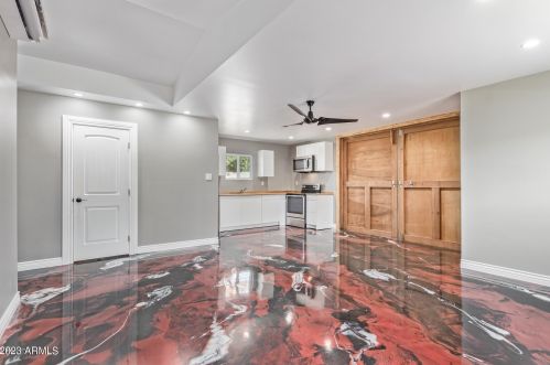 3407 44th Pl, Phoenix AZ  85018-6025 exterior