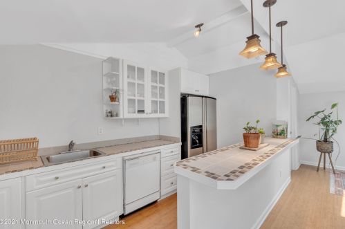 50 Hooper Ave, Atlantic Highlands NJ  07716-1537 exterior