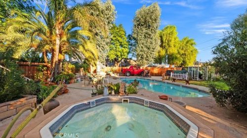 239 7 St, Perris CA 92570-2366 exterior