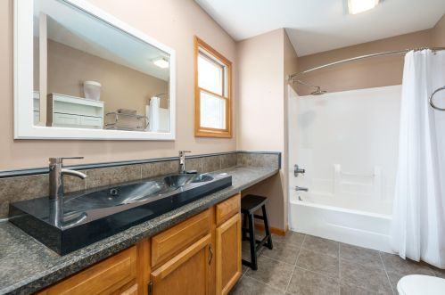 56185 Buffalo Dr, Three Rivers, MI 49093-9133