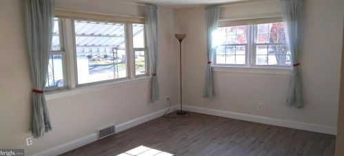 3389 Nottingham Way, Trenton NJ  08690-2603 exterior