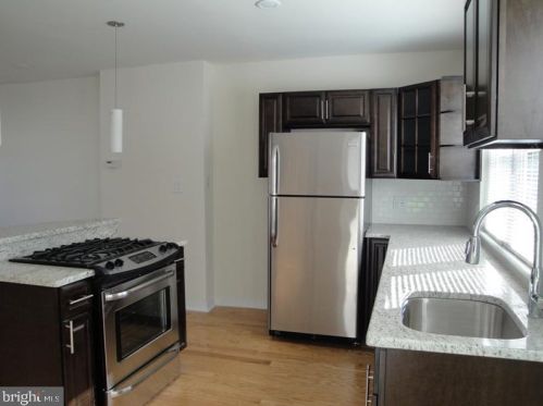 1235 Kater St, Philadelphia PA  19147-1817 exterior