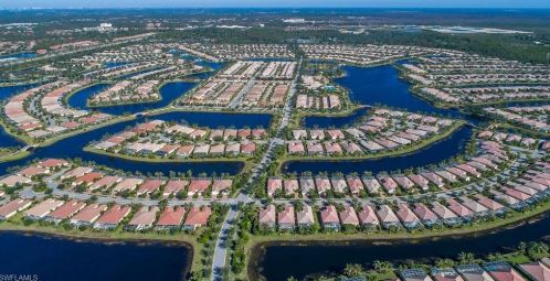 7850 Orvieto Ct, Naples FL 34114-2626 exterior