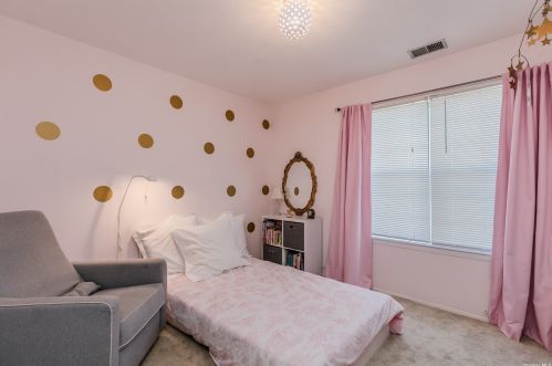 38 Greenmeadow Dr, Babylon NY 11702-2341 exterior