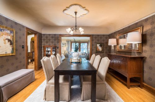 5925 Lk Dr, Milwaukee WI 53217-4629 exterior