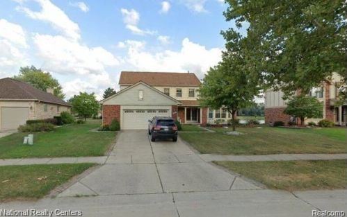 5164 Crowfoot Dr, Troy MI  48085-4033 exterior