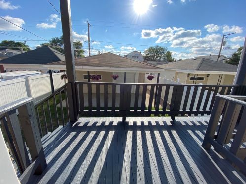 1923 Austin Blvd, Chicago IL 60804-1657 exterior