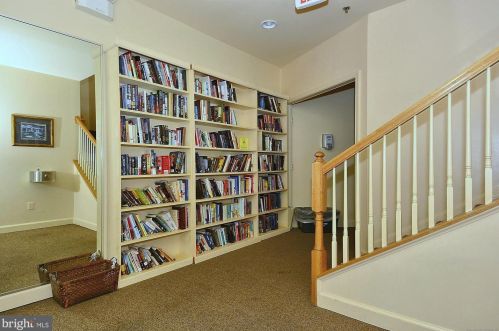 321 Fayette St, Alexandria VA 22314-2434 exterior