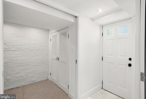 3027 Cambridge Pl, Washington DC 20007-2914 exterior