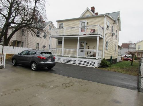 96 Andrew St, Springfield MA  01109-3039 exterior