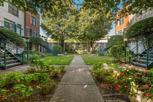 1812 Clark St, Chicago IL  60616-1656 exterior