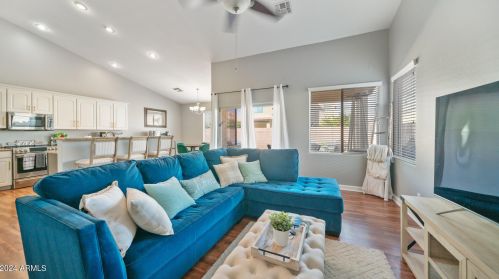 2286 Redwood Ct, Chandler AZ 85286-2800 exterior