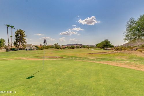 8665 51st St, Phoenix AZ  85044-5716 exterior