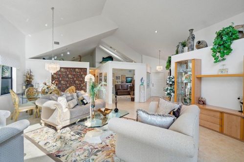 17370 Via Capri, Boca Raton FL 33496-2427 exterior