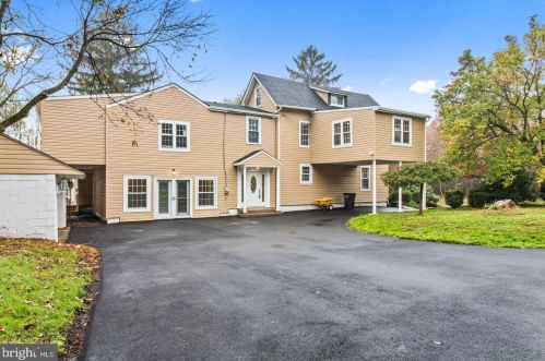 4305 Shoemaker Rd, Huntingdon Valley PA 19006-1711 exterior