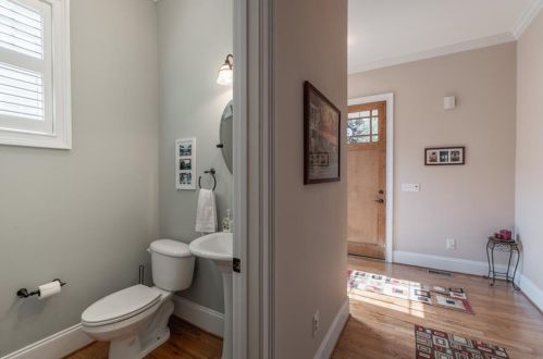 1110 Francis St, Atlanta GA 30318-5322 exterior