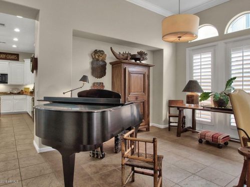 5108 34 Pl, Phoenix AZ 85018-1543 exterior