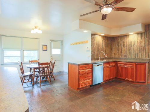 4830 Coyle Ave, Chicago IL 60712-2422 exterior