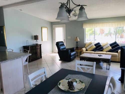 1222 Silver Lakes Blvd, Naples FL 34114-9234 exterior