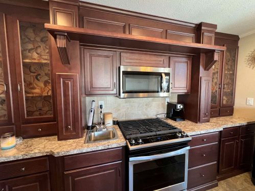 28 Grappone Dr, Concord NH  03301-7417 exterior