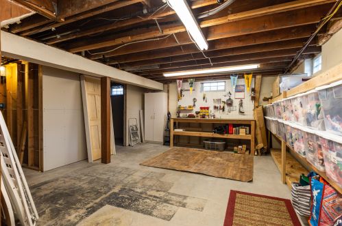 2874 99, Milwaukee WI 53222-3416 exterior