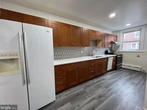 4243 Cottman Ave, Philadelphia PA 19149-1606 exterior