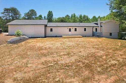 4739 Newton Dr, Gainesville GA 30506-2650 exterior