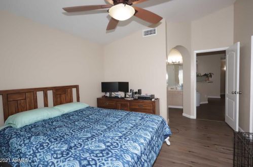 5628 42nd St, Phoenix AZ 85032-2267 exterior