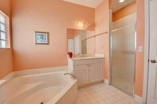 6406 Pebble Crk Way, Boynton Beach FL 33437-4160 exterior