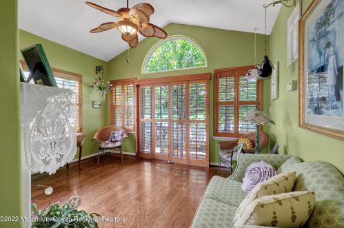 2 Arcadia Dr, Lakehurst NJ 08759-6160 exterior