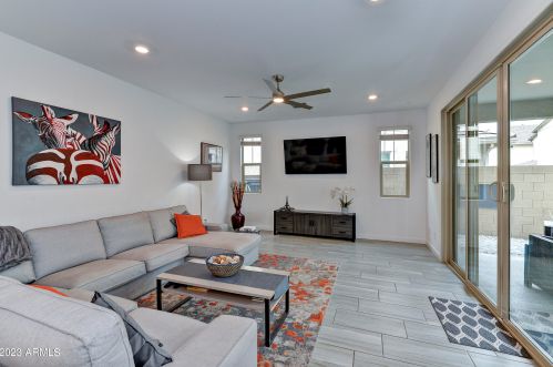 1104 Thompson Way, Chandler, AZ 85286-6474