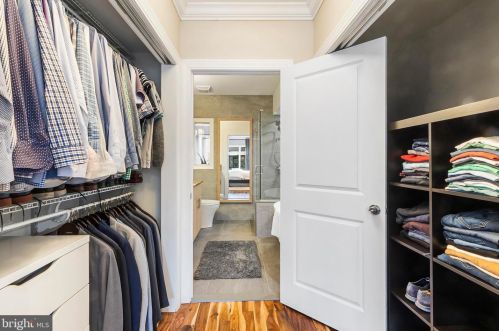 122 Christian St, Philadelphia PA 19147-3612 exterior