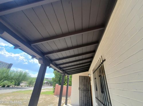 1715 Lester St, Tucson AZ  85719-3731 exterior