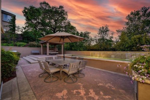 1094 Souza Dr, Folsom CA  95762-7550 exterior