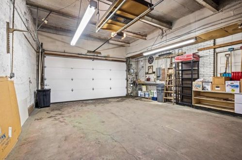 352 Garnet Way, Pittsburgh PA 15224-2005 exterior