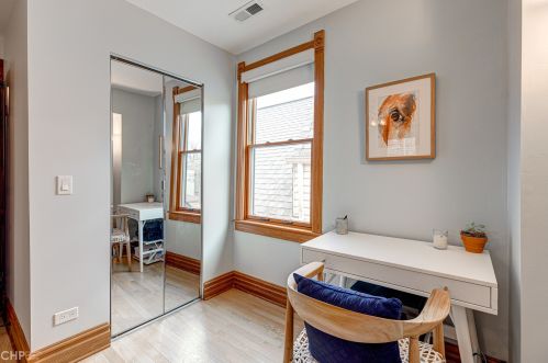 2143 Thomas St, Chicago IL 60651-3248 exterior